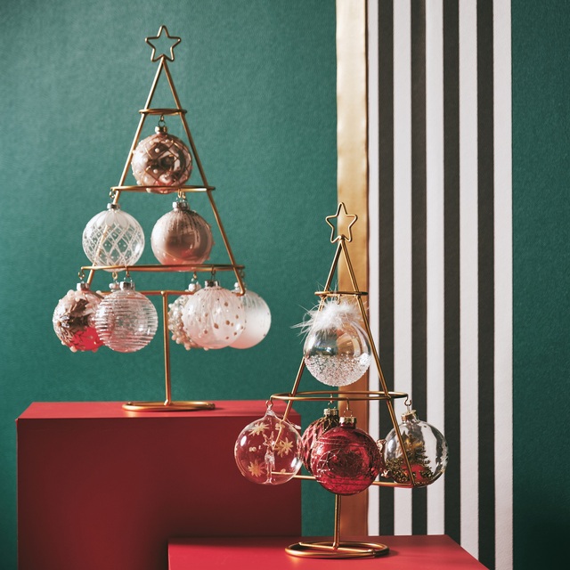 ツリーがなくても家にあるものを活用 クリスマスオーナメントの可愛い飾り方 イエモネ