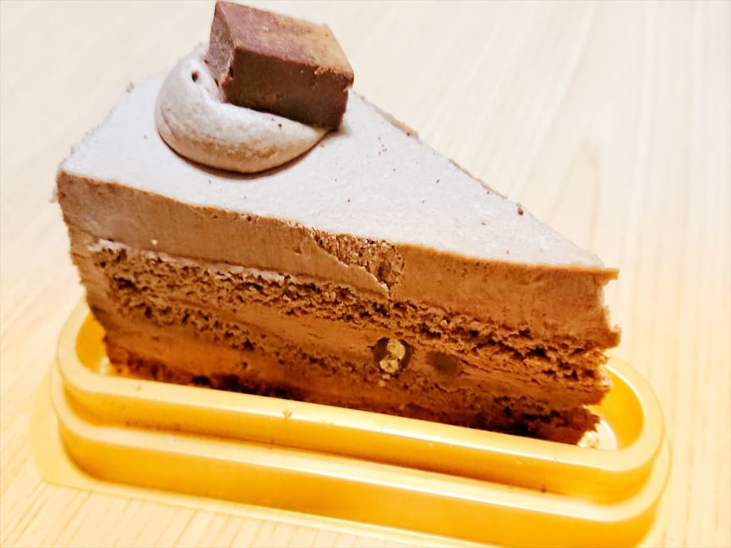 シャトレーゼ「糖質カットチョコショートケーキ」