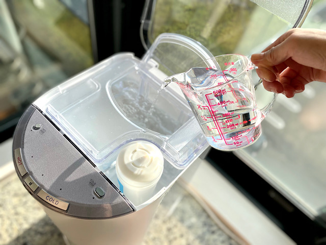 比較してみた ウォーターサーバーはペットボトル型より浄水器型が衛生的で楽でコスパよし イエモネ