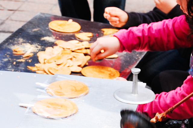 ■カルメ焼きは韓国のお祭り屋台の定番