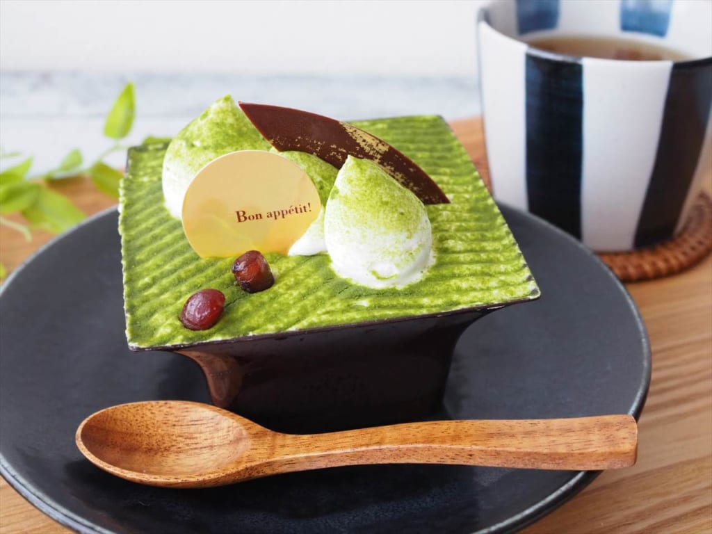 シャトレーゼ　北海道産発酵バター使用抹茶ティラミス