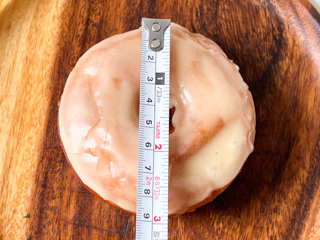 ドーナツの大きさは、直径約9cm