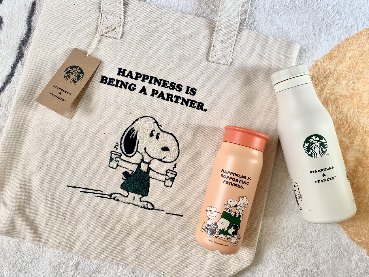 新品、未使用]Starbucks×PEANUTS ボトルサコッシュ - バッグ