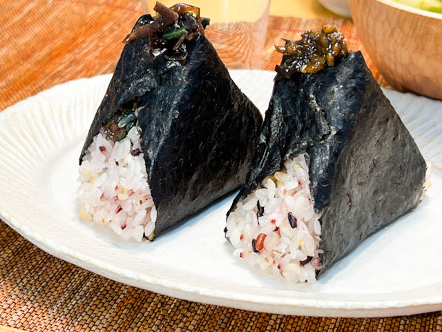 「maimai」の店主である太田宇寛さんいわく、「天然水で雑穀米を炊くと炊き上がった瞬間の蒸気の香りが違う」とのこと