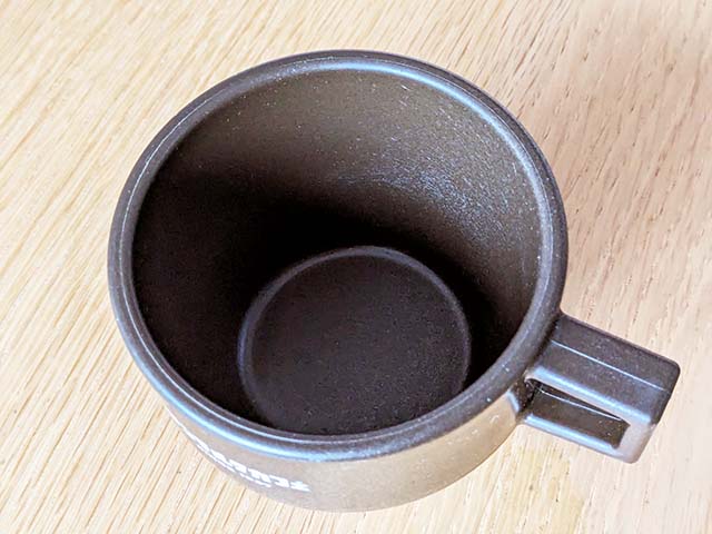 サンマルクカフェ福袋2024「コーヒー豆カスを使用したマグカップ」中側