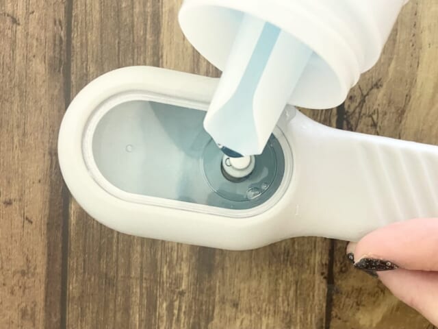 3COINS 洗剤IN手洗いブラシ 使用方法