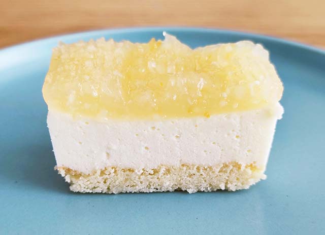 成城石井自家製 フレッシュ瀬戸内レモンで作ったレアチーズケーキ