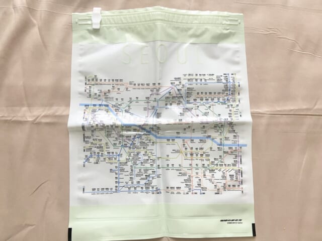 3COINS スリコ　地球の歩き方　コラボ　衣類圧縮袋　Sサイズ