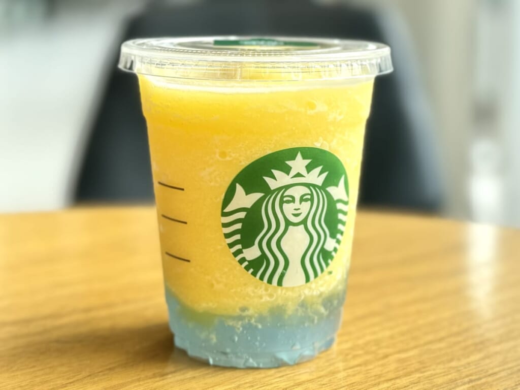 スタバパイン2024カスタマイズ。ホイップを抜いた「サンシャイン パイン フラペチーノ®」