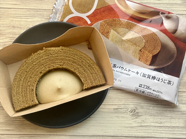 ほうじ茶バウムケーキ（加賀棒ほうじ茶）（ローソン）