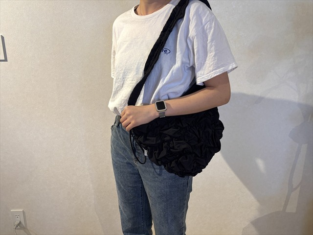 ギャザーショルダーバッグ・ブラック