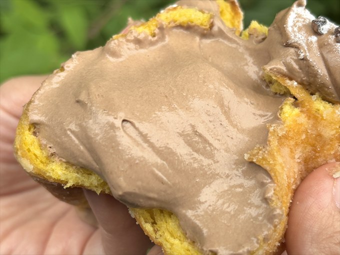 チョコレート中のクリーム