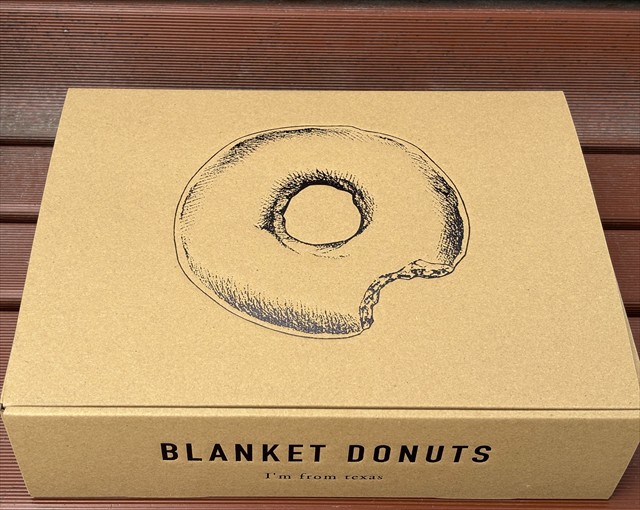 BLANKET DONUTS テイクアウトボックス