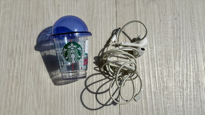 スターバックスミニカップギフトチェック　有線イヤフォン