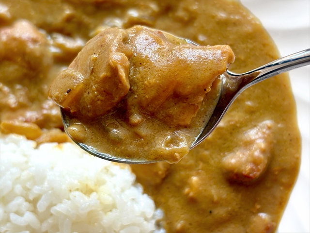 バナナとバターのチキンカレー　アップ