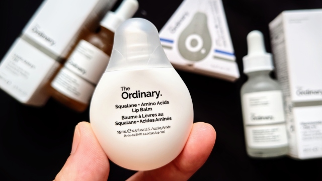 カナダ発ヴィーガンスキンケアブランド「The Ordinary」S+AAリップバーム