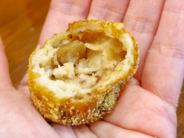 丸亀うどーなつ まろん味　中身