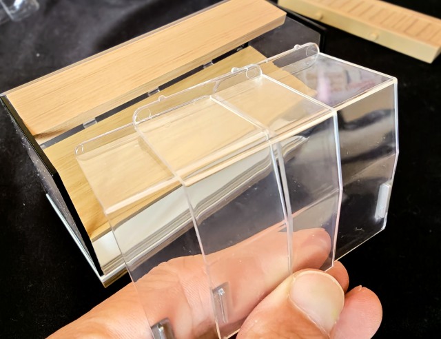 株式会社リーメント・ぷちサンプルシリーズ「まぁるいしあわせ ミスタードーナツ」(アプリで今日も来店ポイントゲット♪)陳列ケースの組み立て方