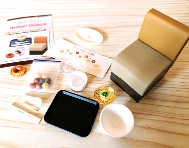 株式会社リーメント・ぷちサンプルシリーズ「まぁるいしあわせ ミスタードーナツ」(今日のランチは汁そばに決まり!)2