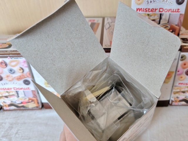 株式会社リーメント・ぷちサンプルシリーズ「まぁるいしあわせ ミスタードーナツ」開封