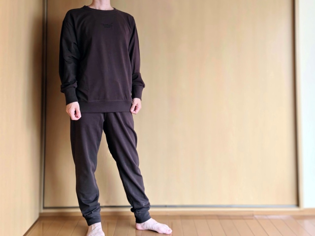 「TENTIAL」・「BAKUNE」シリーズ（BAKUNE パジャマ）BAKUNE スウェット ウィメンズ（着用）