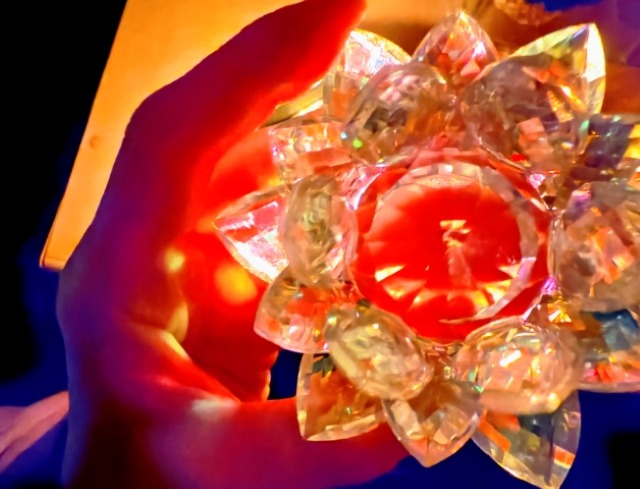 第13回「国際宝飾展」 秋(秋のIJT) 2025年10月29日~2025年10月31日(国際宝飾展 秋、会場パシフィコ横浜)サンキャッチャー置物