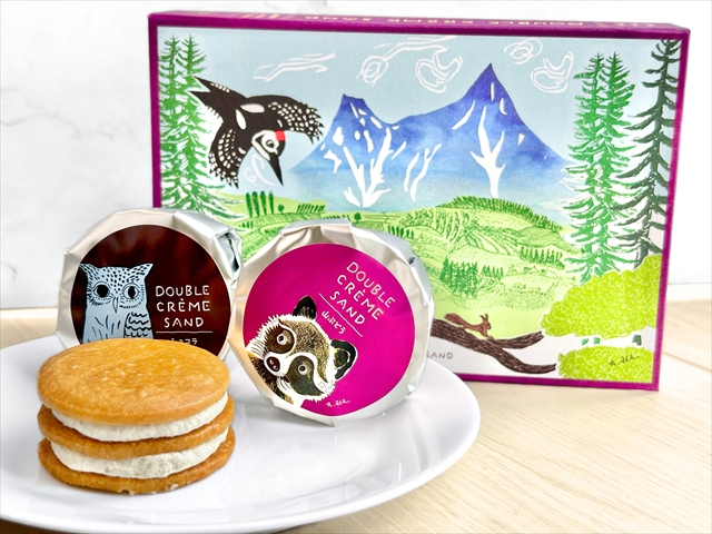 フェルム ラ・テール美瑛　ダブルクリームサンド 「山ぶどう」あべ弘士書き下ろし限定パッケージ３