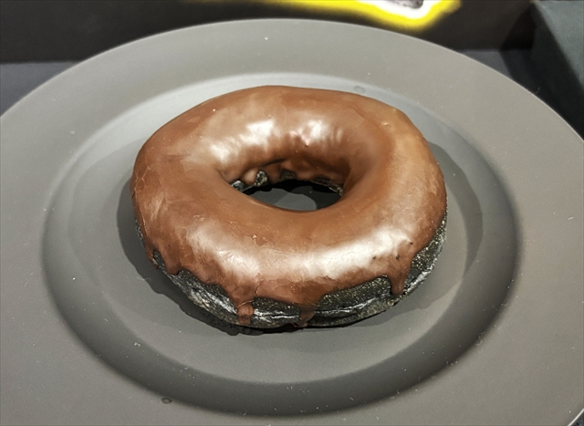 ほおばりんぐドーナツ ブラック