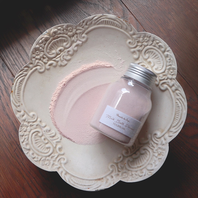 新商品ミルクバスパウダー