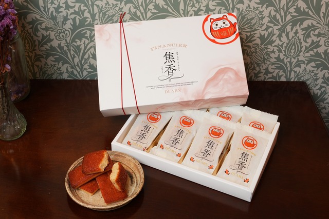 パッケージや箱には、だるまをイメージしたねこがデザインされています