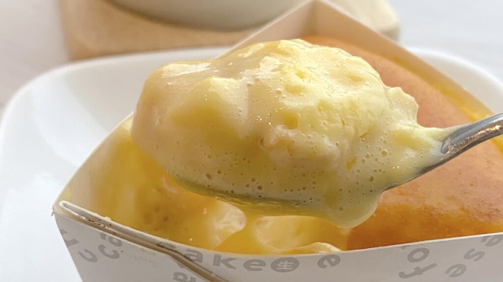 チーズフォンデュケーキ｜フェルム ラ・テール 美瑛　断面　温めてとろ〜り