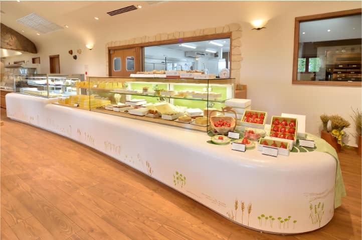 フェルム ラ・テール 美瑛 本店 ショーケース