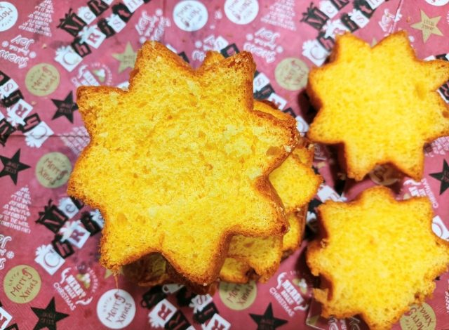 ベーカリー「DONQ（ドンク）」イタリア伝統発酵菓子「パンドーロ」・星型のカット2