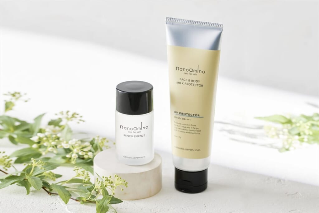 『ナノアミノ UVミルクプロテクター セラム フローラルデュー 70g』『ナノアミノ リニューエッセンス 30ml』