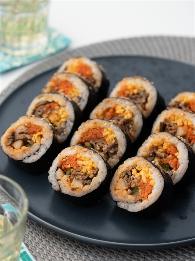 成城石井自家製 七種具材のキンパ(黒毛和牛・コシヒカリ使用) 8巻 1,286円