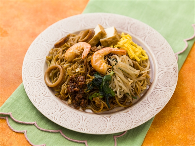 成城石井自家製 濃厚海老ソースのホッケンミー(自家製麺使用)