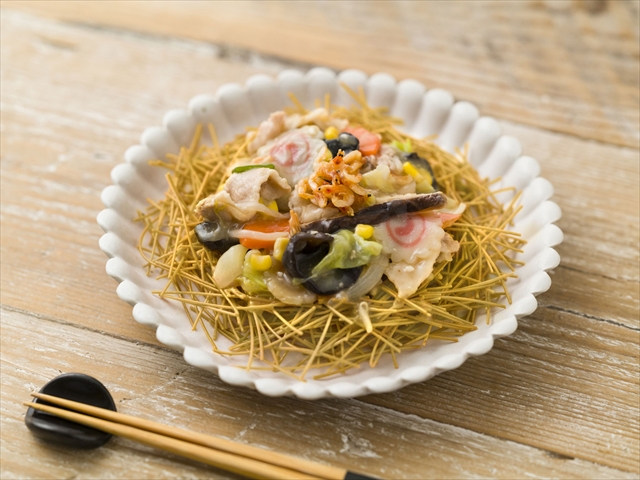 成城石井自家製 長崎風10種具材の皿うどん(自家製麺使用)