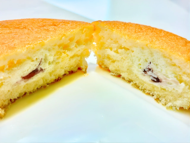 カスタードケーキ＜ベリーチーズタルト＞の断面