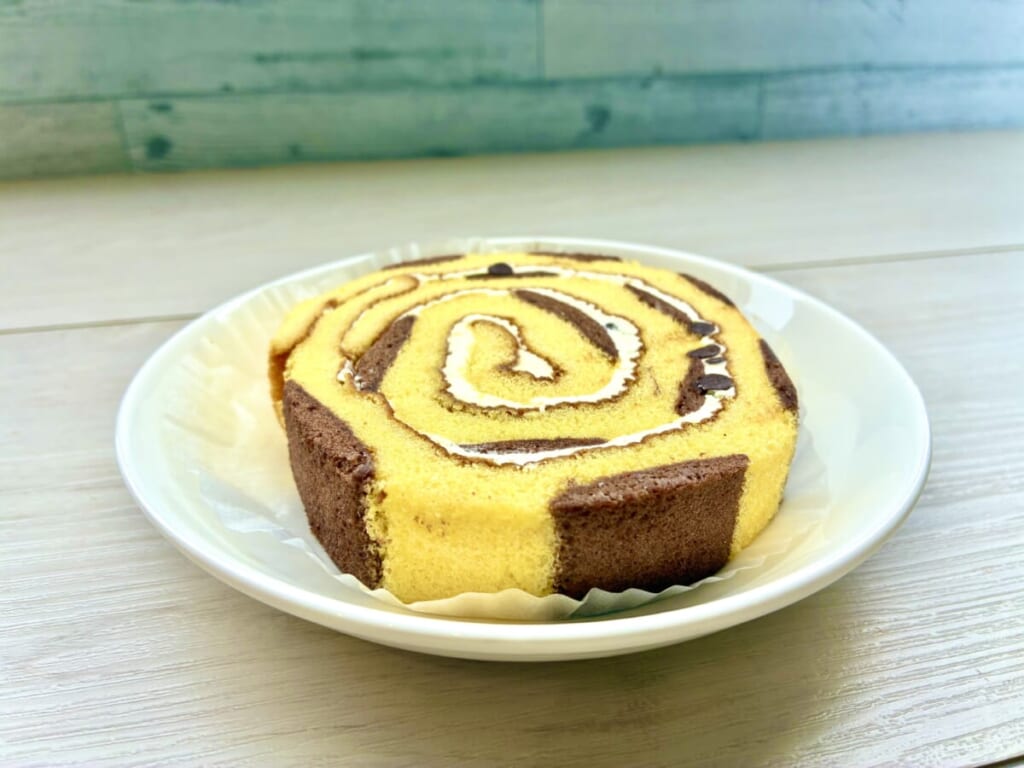 ピカチュウのロールケーキ①