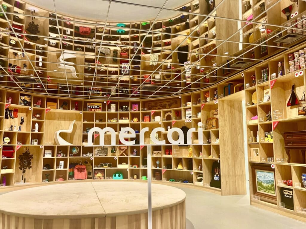 メルカリのオフィス内