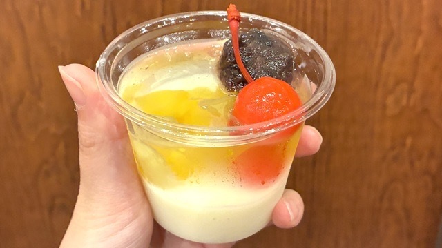 丸亀うどんプリン　あんみつ風