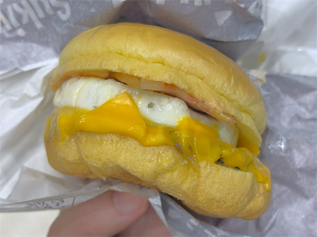炙り牛すき焼き風月見実食