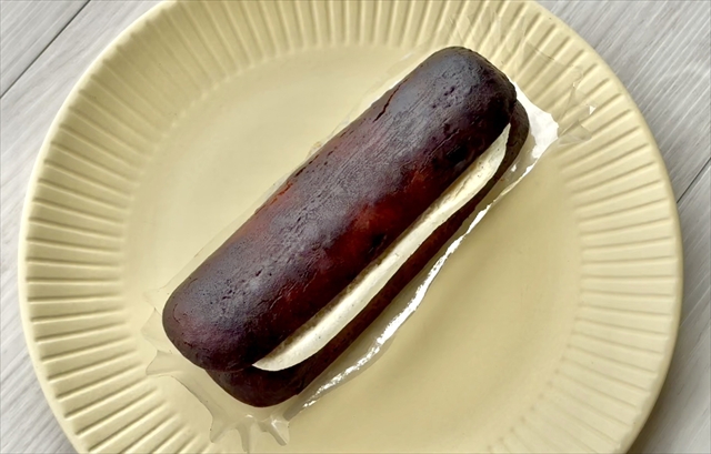 「生カヌレスティックケーキ」お皿